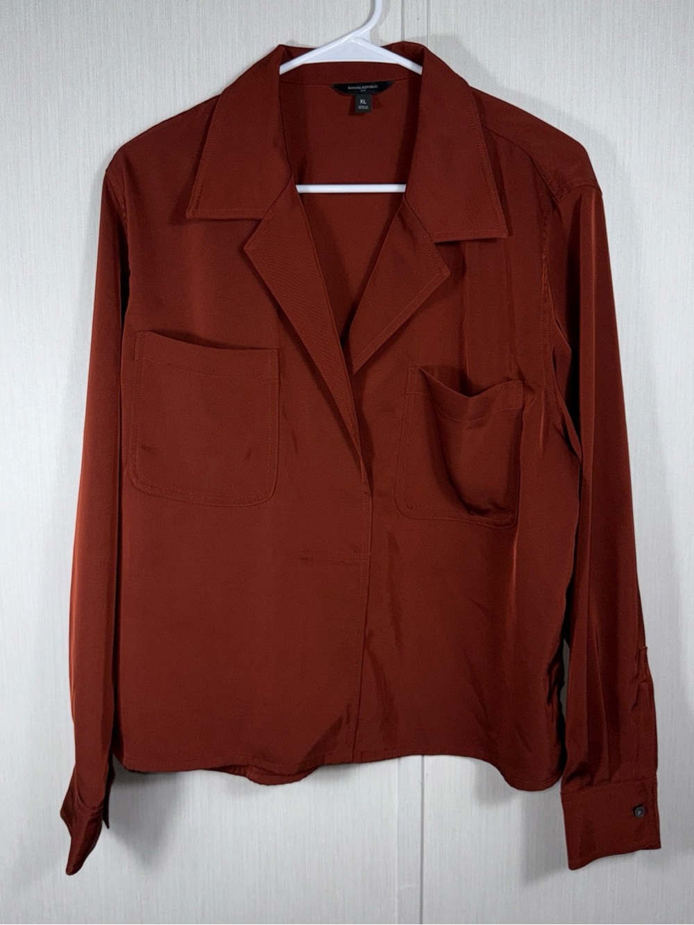 BANANA REPUBLIC XL Rust Satin Utility Pop Over Shirt Patch Pockets Side Slits